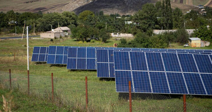 Les avantages d’une grande surface de panneau solaire pour les agriculteurs