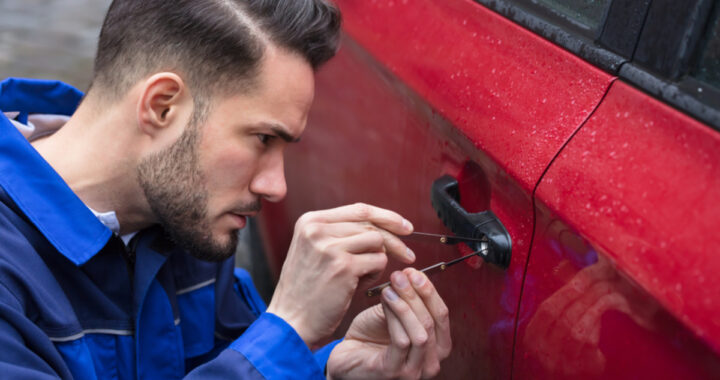 Comment réparer une serrure de voiture bloquée ?